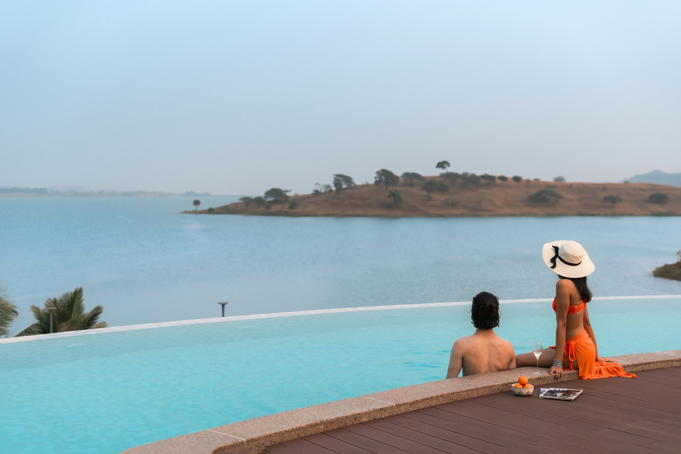 Temperature-controlled pool